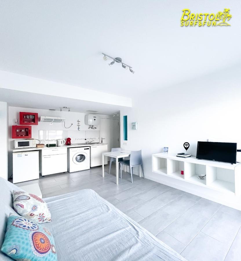 B-Rent Bristol Beach Surf & Fun Corralejo Dış mekan fotoğraf